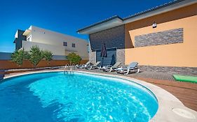 Azeitao Damas Villa